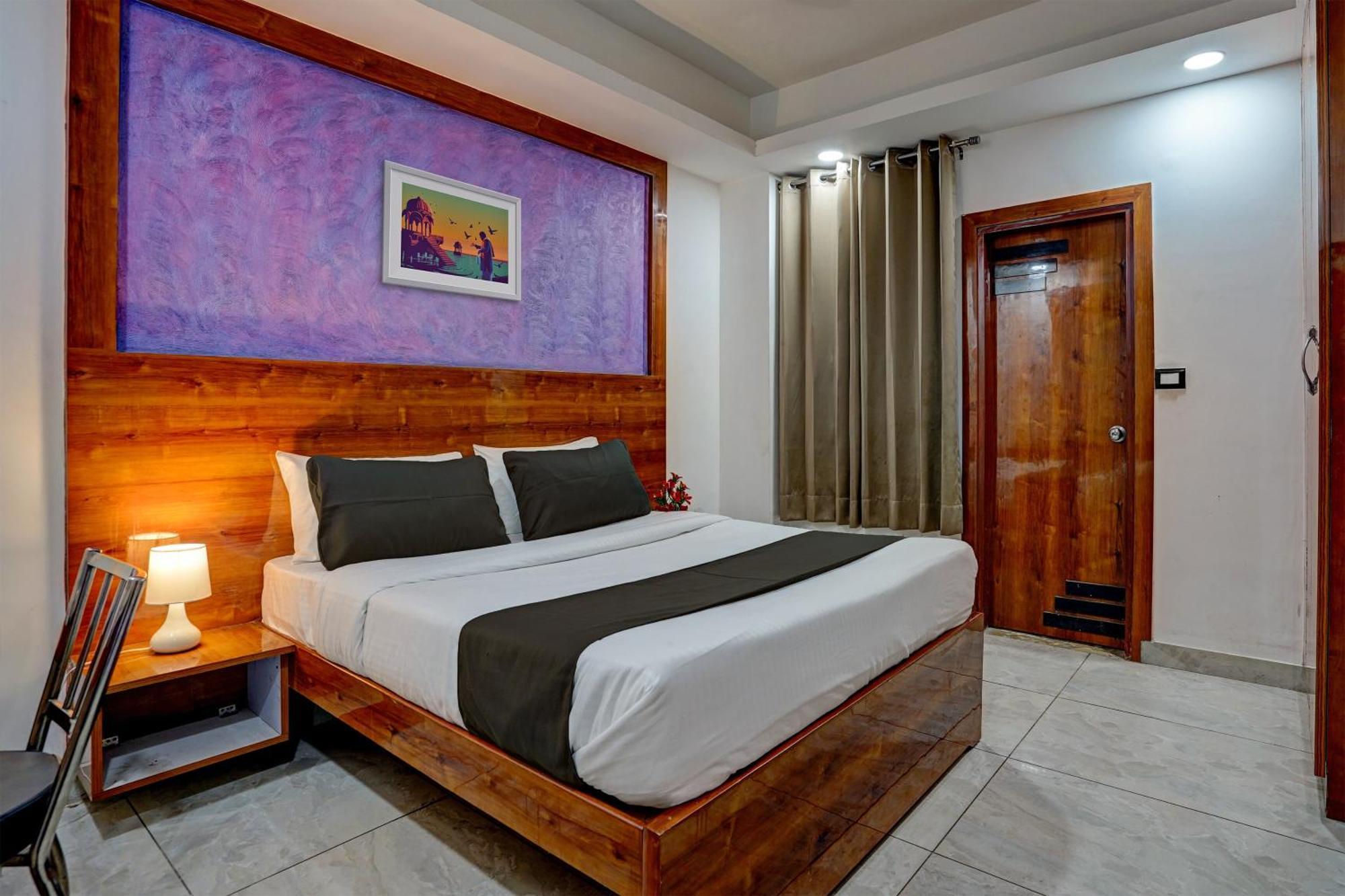 Hotel Hight Krone A Family Hotel Near Igi Airport Delhi نيودلهي المظهر الخارجي الصورة