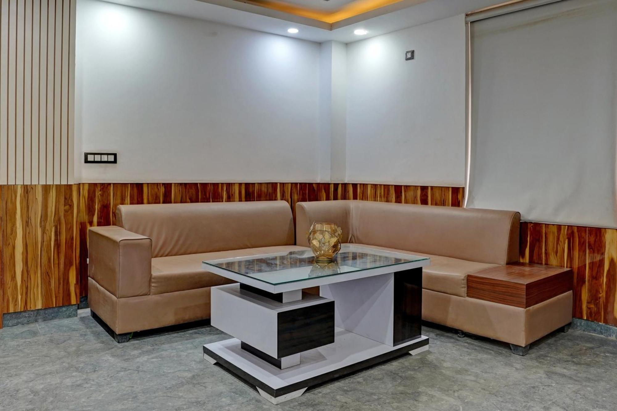 Hotel Hight Krone A Family Hotel Near Igi Airport Delhi نيودلهي المظهر الخارجي الصورة