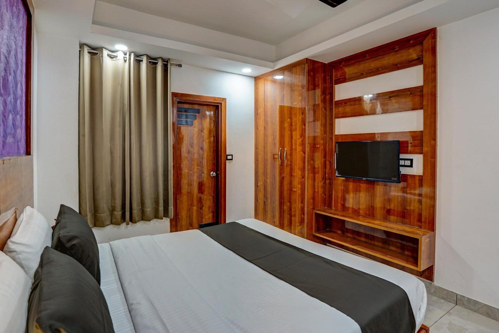 Hotel Hight Krone A Family Hotel Near Igi Airport Delhi نيودلهي المظهر الخارجي الصورة